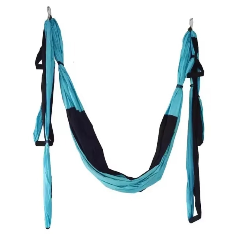 Huśtawka do jogi powietrznej z – Yoga Trapeze Swing recenzja i cena
