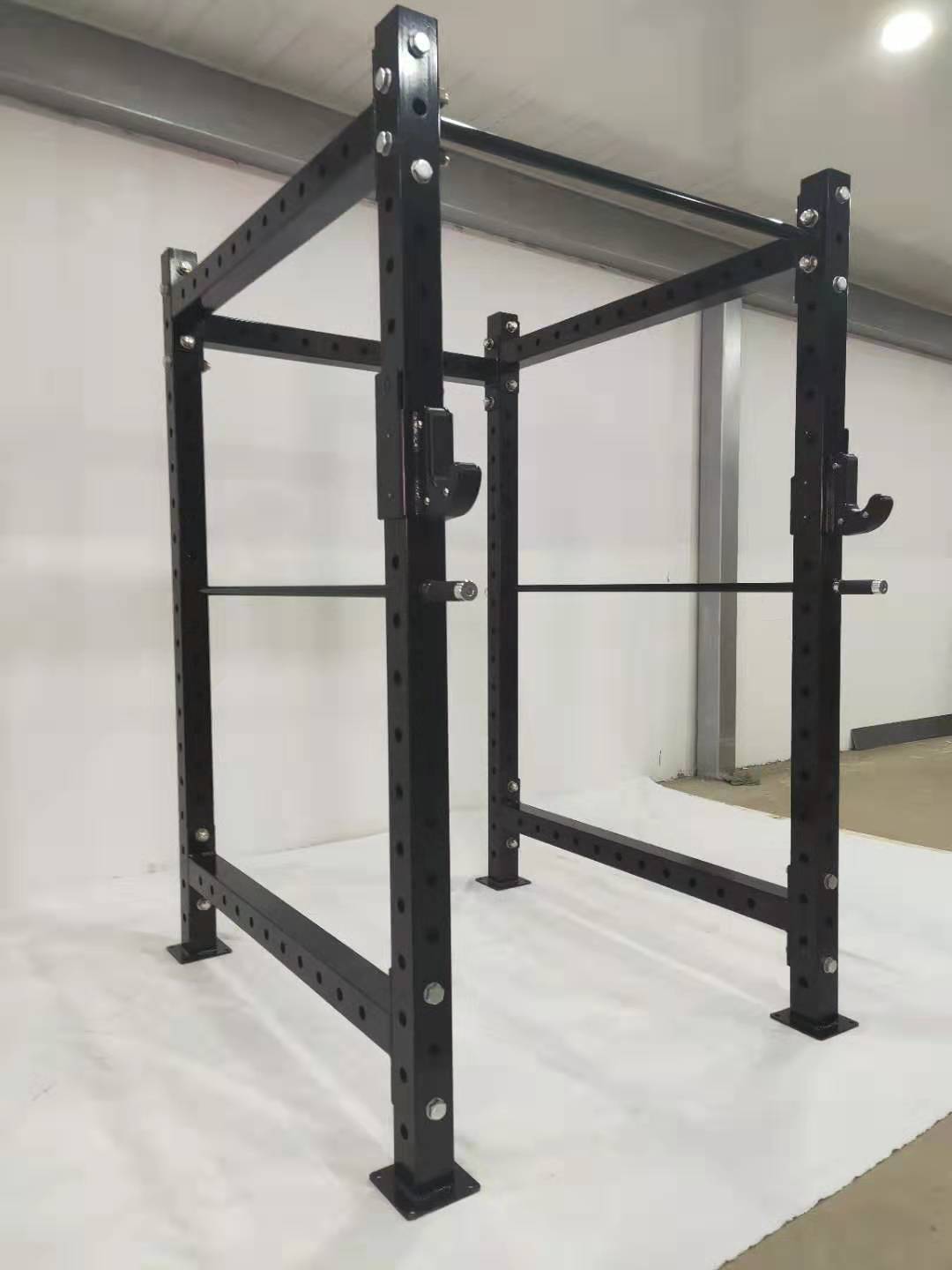 Klatka treningowa i stojak do  – Home Gym Equipment recenzja i cena